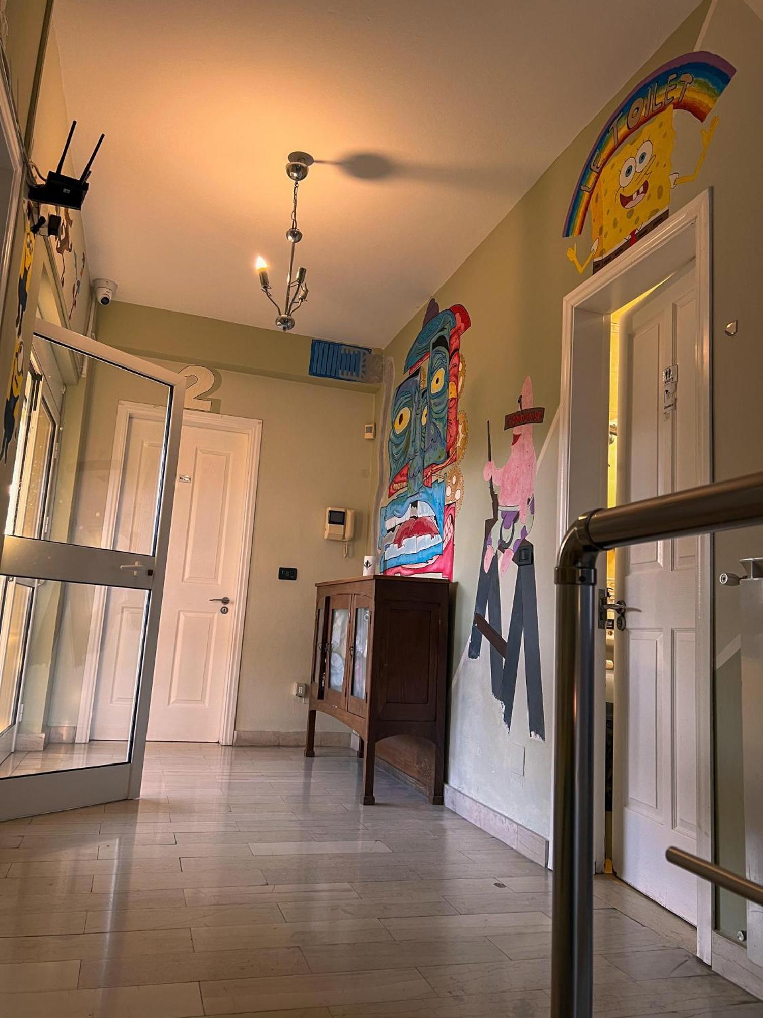 Blue Door Hostel Tirana