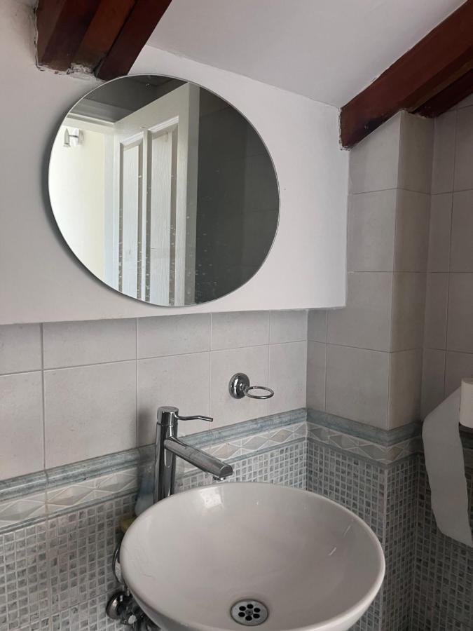 Albergue Blue Door *